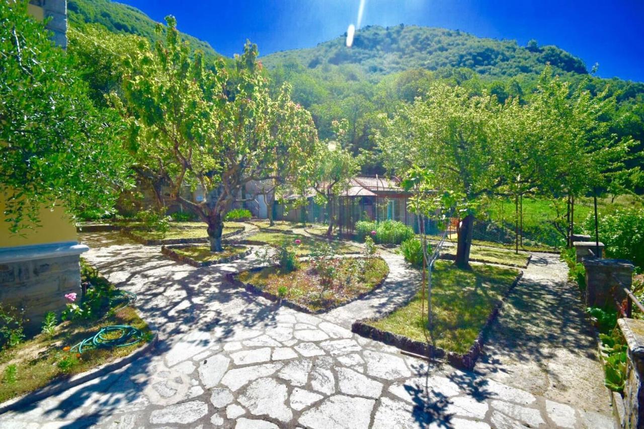 Villa Silvana Perledo Bagian luar foto